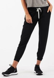 The 45 Best Women’s Joggers For Travel (or Anywhere!) 2022 – Welcome to ...