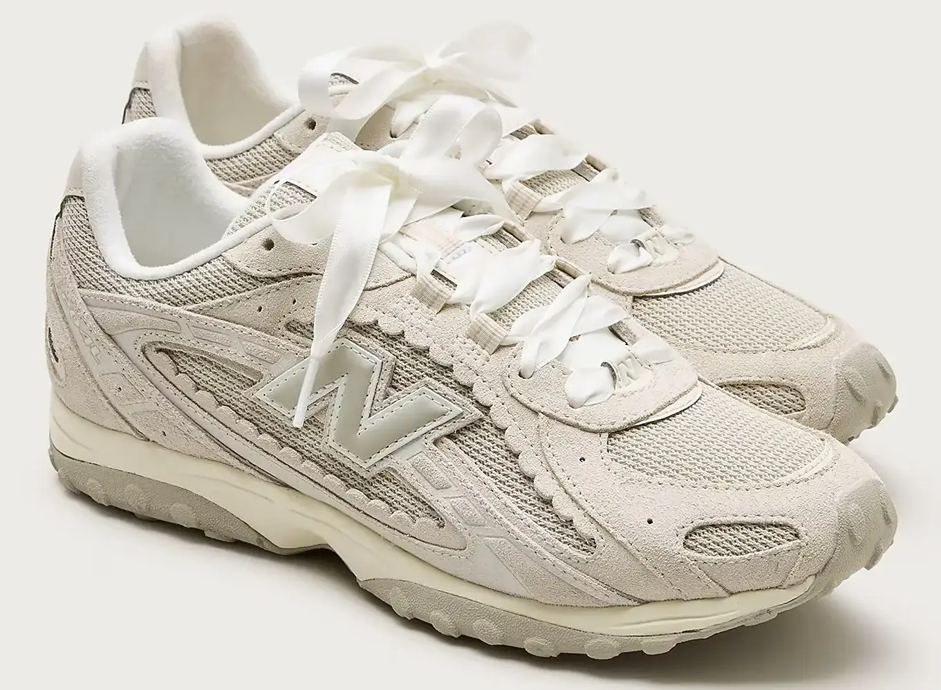 New Balance 204L
